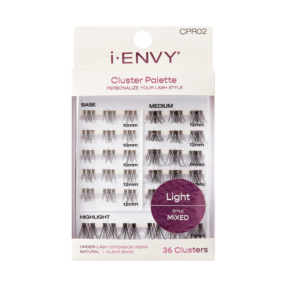 Extensiones de pestañas postizas i-ENVY Cluster Palette en un empaque de plástico transparente con tres filas de clusters de pestañas etiquetadas Base, Medium y Highlight, más una etiqueta circular púrpura que dice Light Size & Mixed. El código de producto CPR02 está impreso en la parte superior derecha. Contiene 36 clusters.