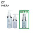 Un gráfico de productos en un fondo blanco para el kit RECHARGE ME Hydra, mostrando dos botellas con dosificador y una botella más pequeña de spray Hydra enmarcada en verde debajo de "GRATIS"; con un tono limpio y promocional.