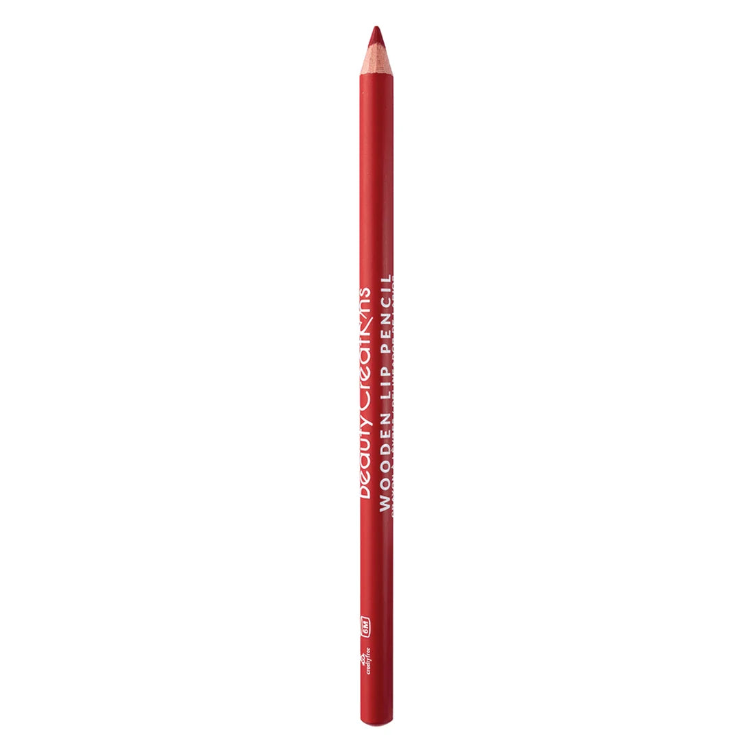 Lápiz de labios de madera de Beauty Creations en color rojo, con el nombre de la marca impreso en el cuerpo, mostrado verticalmente sobre un fondo blanco limpio.