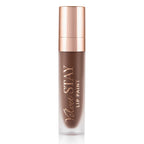 Tubo de Lip Paint marrón de Beauty Creations con tapa rose-gold reflectante sobre un fondo blanco limpio, transmitiendo un look de producto de belleza pulido y elegante.
